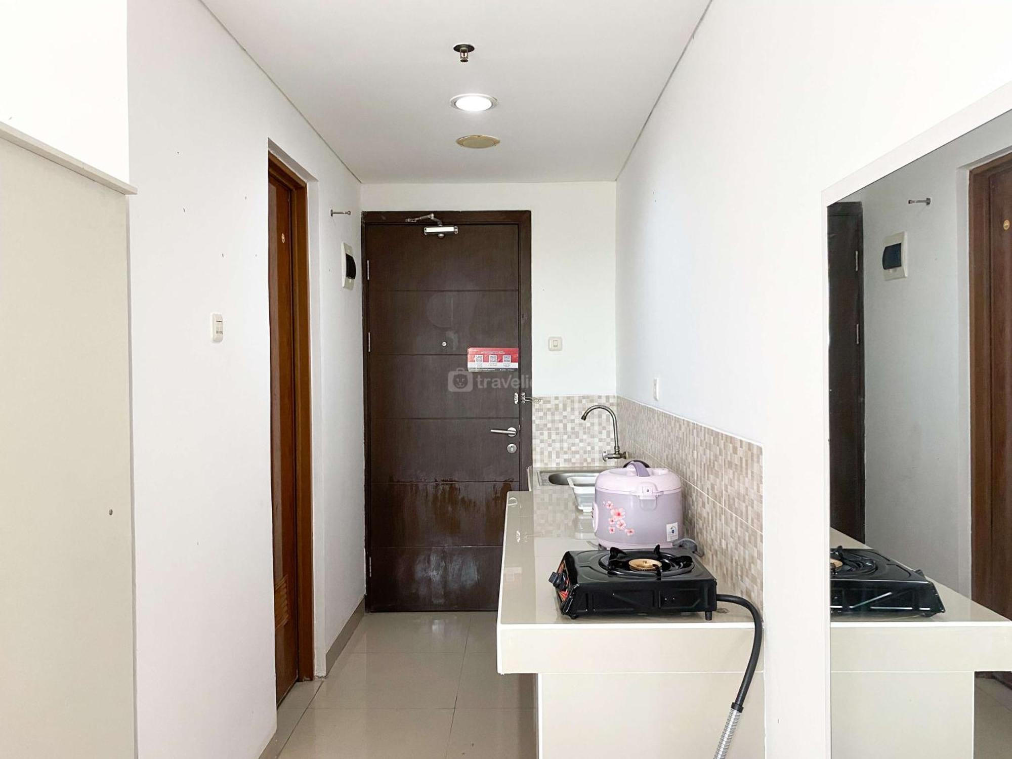 Comfort Stay Studio At Enviro Apartment By Travelio Cikarang Exterior photo