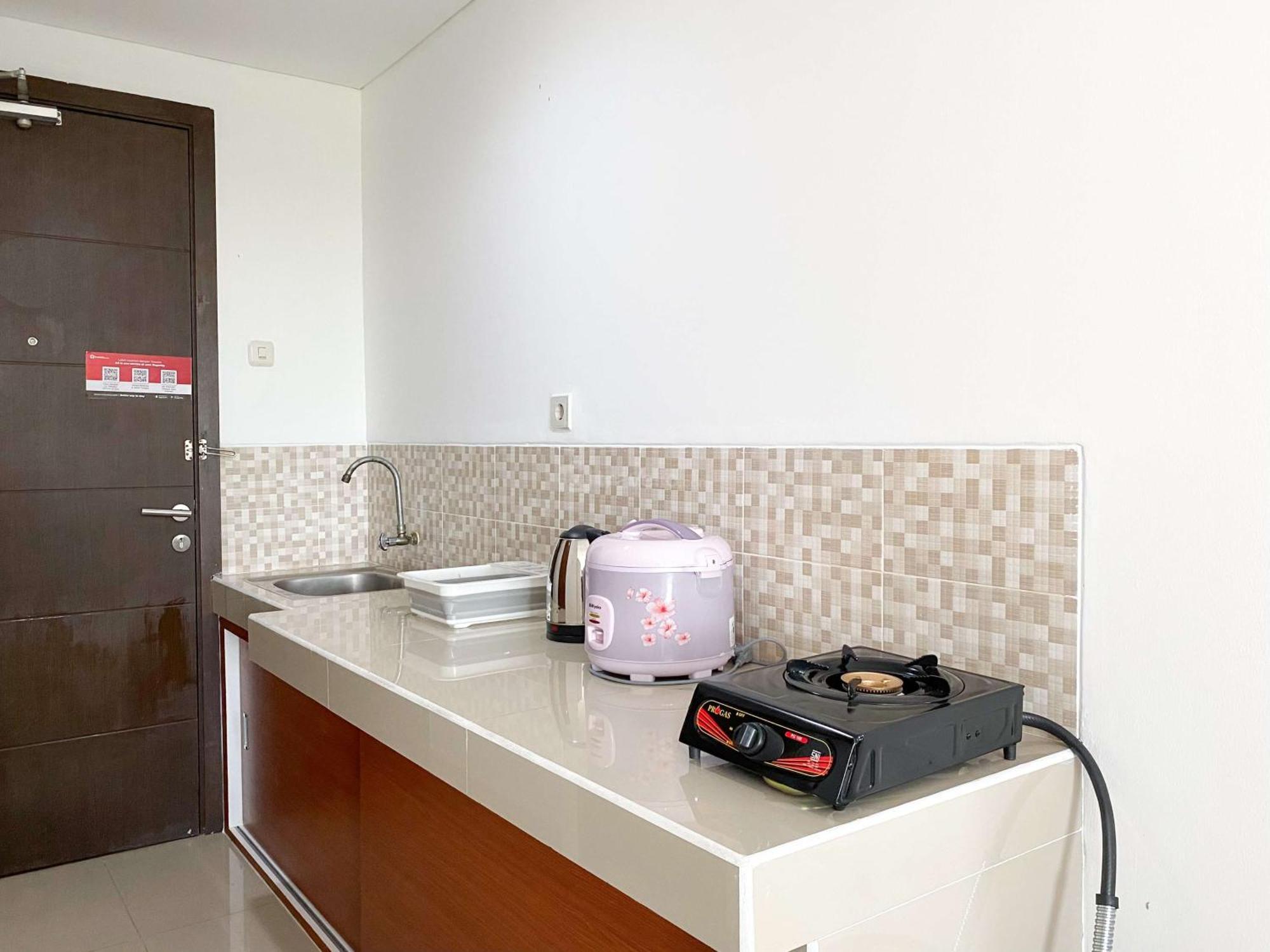 Comfort Stay Studio At Enviro Apartment By Travelio Cikarang Exterior photo